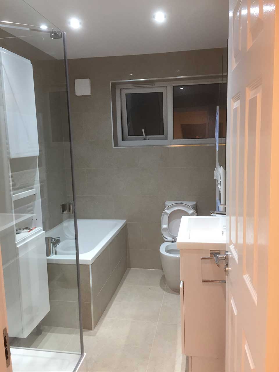 myconos construction bathroom